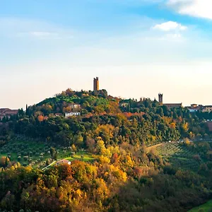 https://san-miniato-terrazza-panoramica-in-centro-storico.it-tuscanyhotel.com