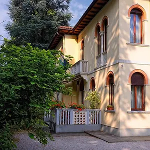 Alojamento de Acomodação e Pequeno-almoço Casa Gardenia Venice - Atika & Atif